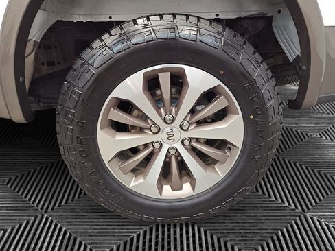 Used 2015 Ford F150 King Ranch w/ Equipment Group 601A Luxury image 14