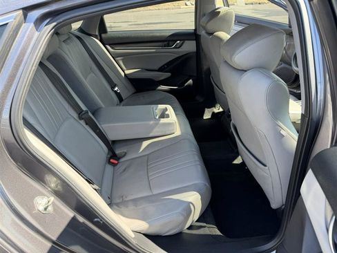 Used 2018 Honda Accord EX-L image 11