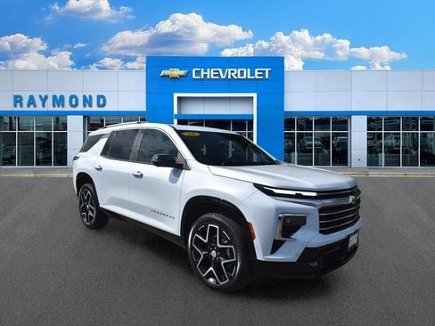 New 2026 Chevrolet Traverse High Country w/ LPO, Floor Liner Package AWD/4WD image 1