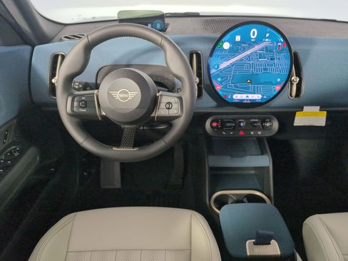 Used 2025 MINI Cooper Countryman S image 3