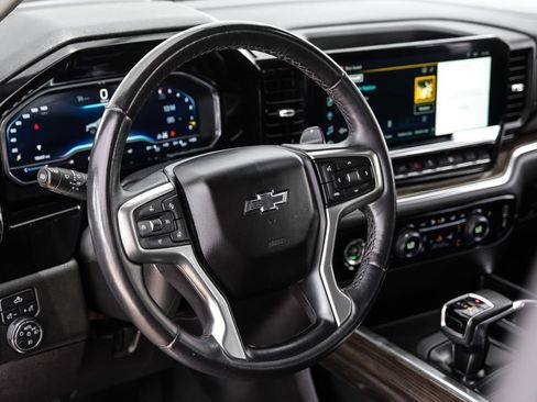 Used 2023 Chevrolet Silverado 1500 RST w/ Redline Edition AWD/4WD image 12