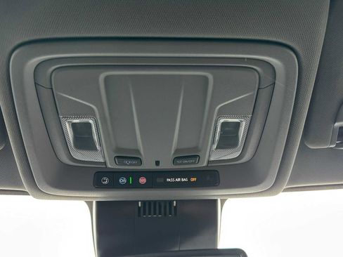 Used 2024 Chevrolet Silverado 2500 Custom w/ Custom Value Package image 29