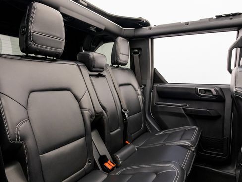 Used 2025 Ford Bronco Outer Banks image 34