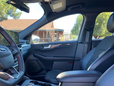 Used 2024 Ford Escape ST-Line w/ Tech Pack #1 image 43