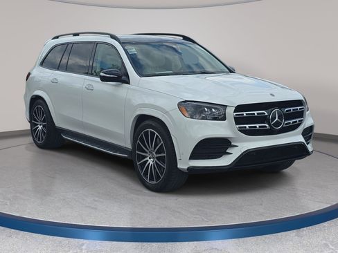 Used 2023 Mercedes-Benz GLS 450 4MATIC image 3