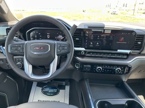 New 2025 GMC Sierra 3500 SLT w/ SLT Premium Package AWD/4WD image 21
