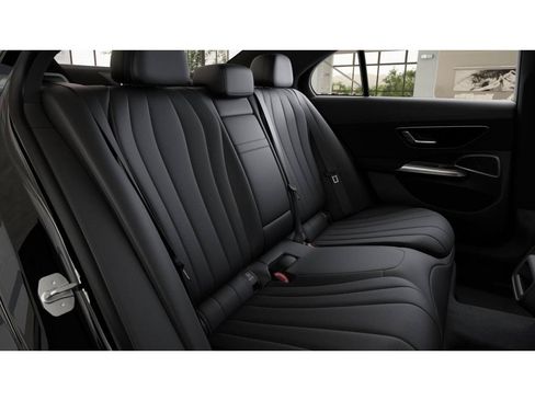 New 2027 Mercedes-Benz E 450 4MATIC Sedan image 5