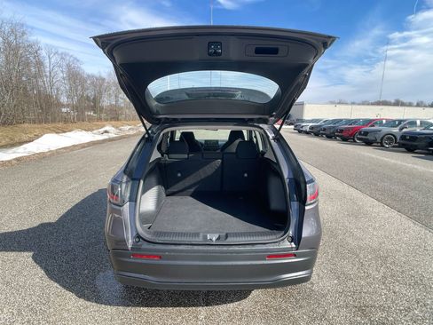 Used 2023 Honda HR-V LX image 23