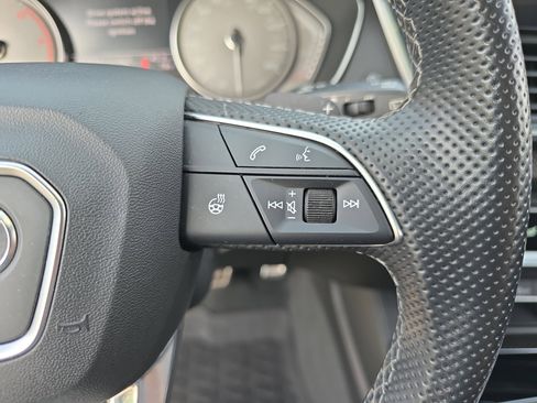Used 2022 Audi SQ5 Premium AWD/4WD image 18