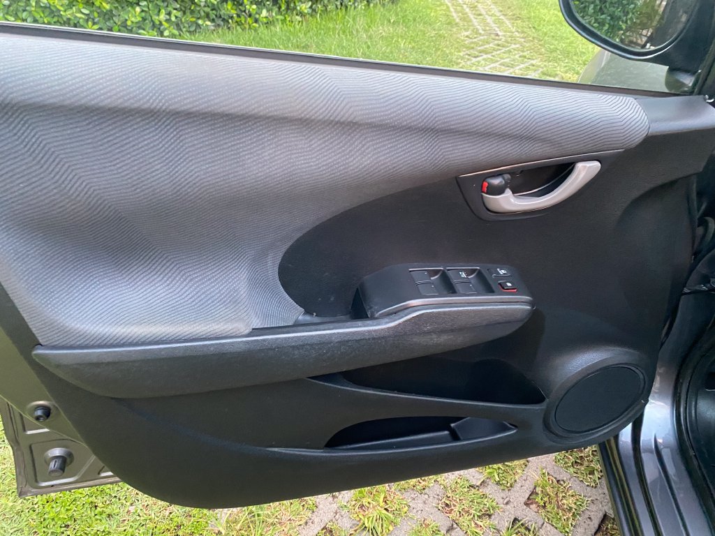Used 2012 Honda Fit image 30