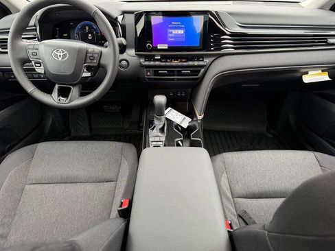 New 2026 Toyota Camry LE image 7