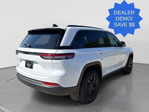 New 2026 Jeep Grand Cherokee Altitude AWD/4WD image 4