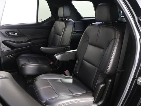 Used 2023 Chevrolet Traverse RS AWD/4WD image 37
