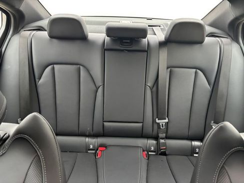 Certified 2023 BMW 330i Sedan w/ M Sport Package image 25