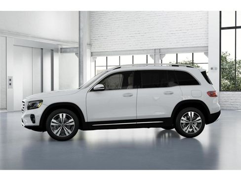 New 2026 Mercedes-Benz GLB 250 4MATIC image 10