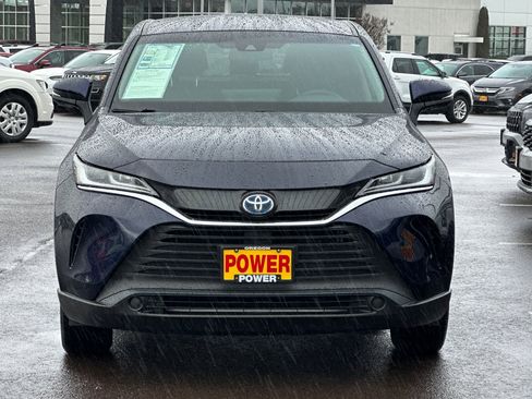 Used 2024 Toyota Venza LE image 9