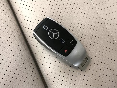 Certified 2020 Mercedes-Benz GLC 300 image 12