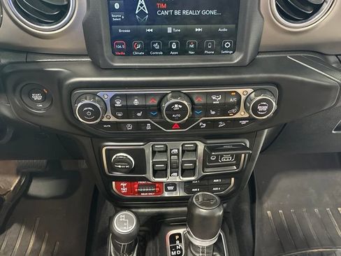 Used 2020 Jeep Wrangler Unlimited Rubicon AWD/4WD image 22