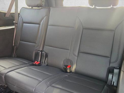 Used 2024 Chevrolet Suburban High Country w/ Advanced Technology Package image 20