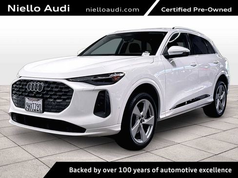 Used 2025 Audi Q5 Premium AWD/4WD image 1