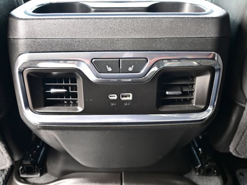 Used 2024 GMC Sierra 1500 Denali Ultimate AWD/4WD image 18