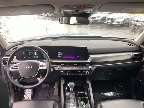 Used 2025 Kia Telluride S image 17