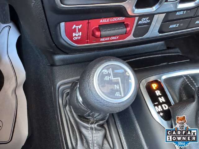 Used 2024 Jeep Gladiator Mojave w/ Technology Group AWD/4WD image 10