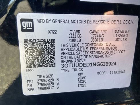 Certified 2022 GMC Sierra 1500 SLT w/ SLT Premium Package AWD/4WD image 34