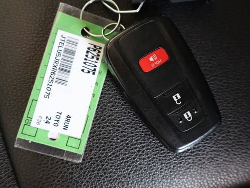 Used 2024 Toyota 4Runner TRD Pro AWD/4WD image 43
