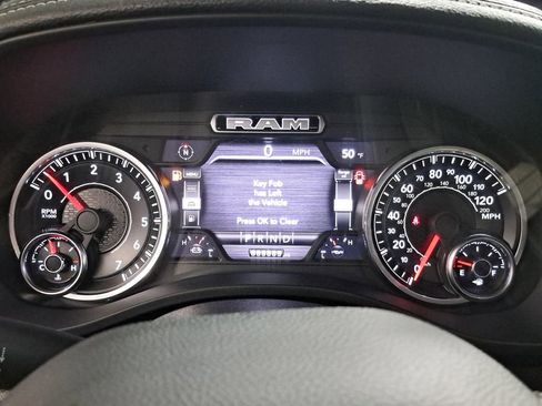 Used 2022 RAM 1500 Laramie AWD/4WD image 18