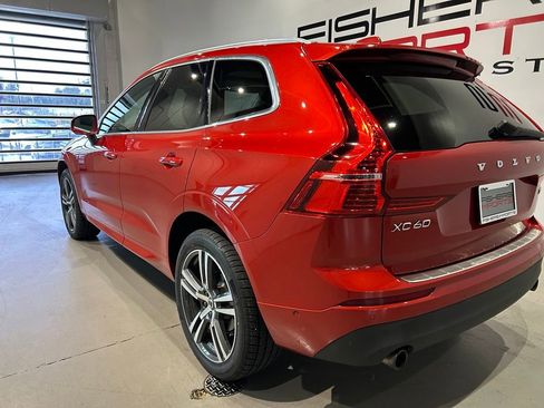 Used 2019 Volvo XC60 T5 Momentum w/ Multimedia Package AWD/4WD image 5