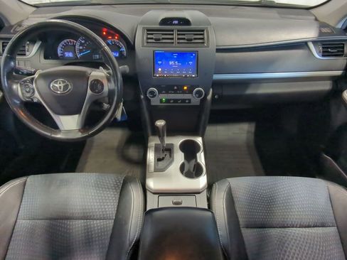 Used 2014 Toyota Camry SE FWD image 18