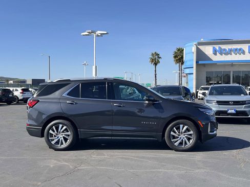 Used 2022 Chevrolet Equinox Premier image 26
