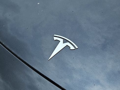 Used 2024 Tesla Model 3 Standard Range RWD image 5