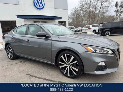 Used 2020 Nissan Altima 2.5 SR AWD/4WD image 3