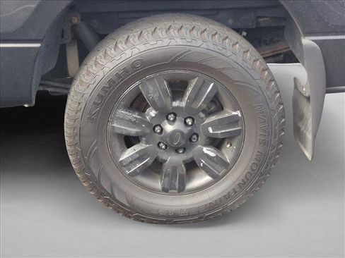 Used 2012 Ford F150 XLT w/ XLT Chrome Pkg image 12