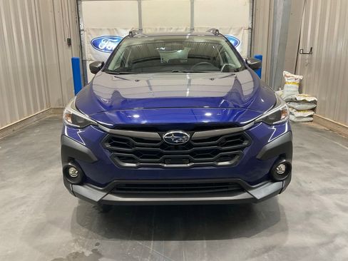 Used 2025 Subaru Crosstrek 2.0i Premium image 2