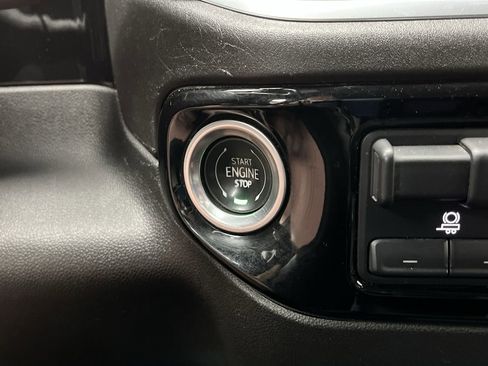 Certified 2022 Chevrolet Silverado 1500 LT image 21