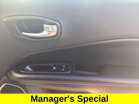 Used 2019 Jeep Compass Latitude w/ Popular Equipment Group image 41