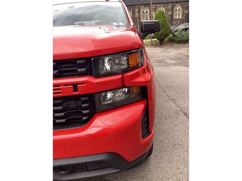 Used 2019 Chevrolet Silverado 1500 Custom w/ Custom Value Package AWD/4WD image 27
