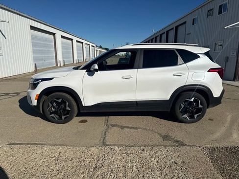 Used 2024 Kia Seltos EX AWD/4WD image 8