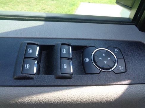 Used 2022 Ford F250 XL w/ Power Equipment Group AWD/4WD image 13