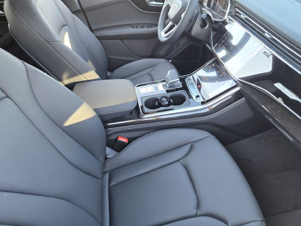Used 2026 Audi Q7 3.0T Premium Plus AWD/4WD image 18