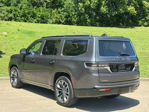 Used 2022 Jeep Grand Wagoneer Series III w/ Rear Seat Video Group 1 AWD/4WD image 3