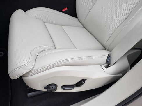 New 2026 Volvo XC90 B6 Ultra w/ Protection Package Premier image 20