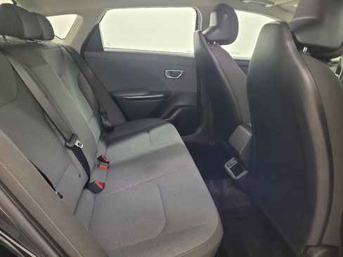 Used 2025 Kia K4 FWD image 19