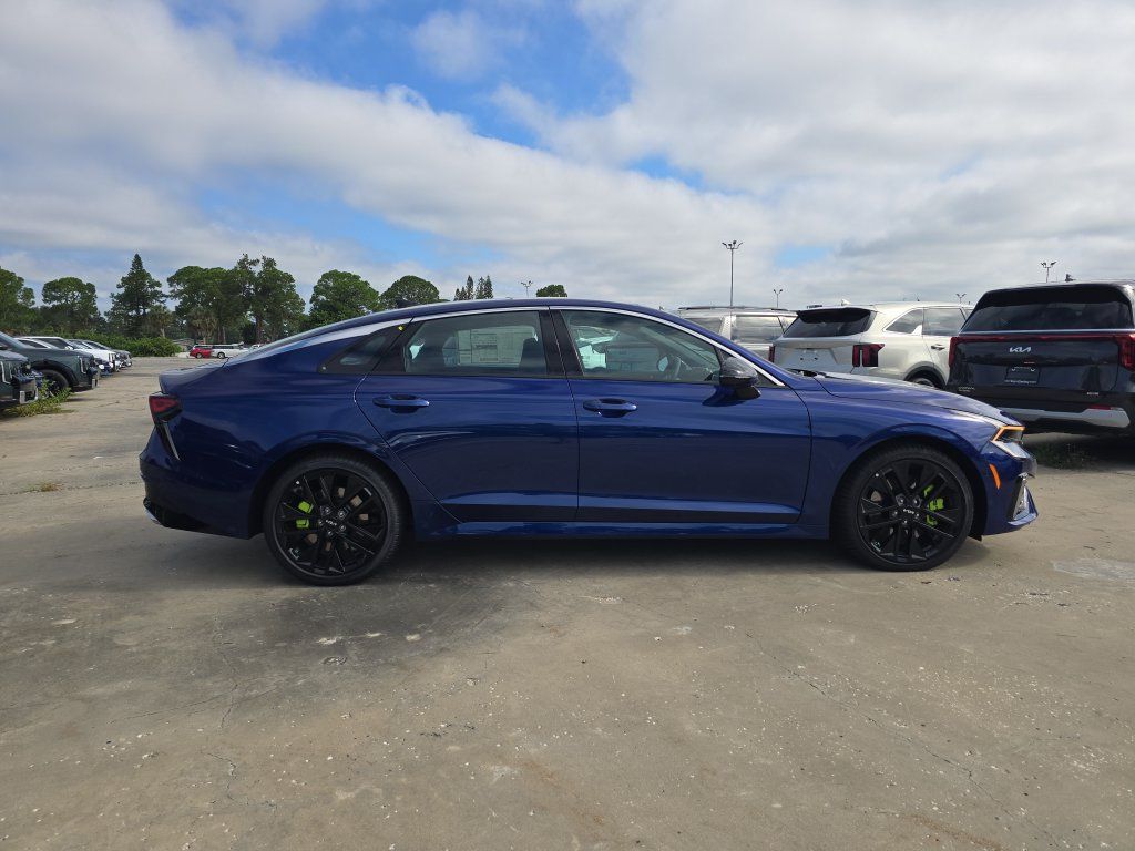 New 2027 Kia K5 GT FWD image 9