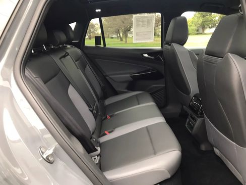 Used 2023 Volkswagen ID.4 Pro S Plus image 53