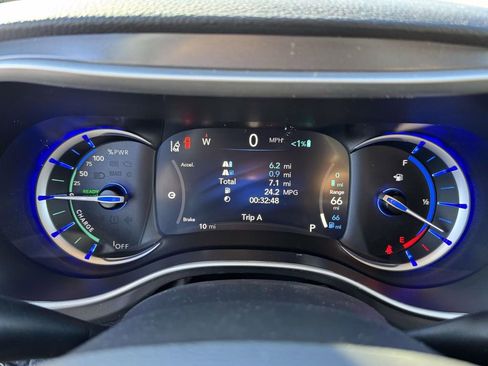 New 2026 Chrysler Pacifica Select image 24