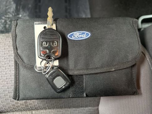 Used 2013 Ford F150 XLT w/ Trailer Tow Pkg AWD/4WD image 32
